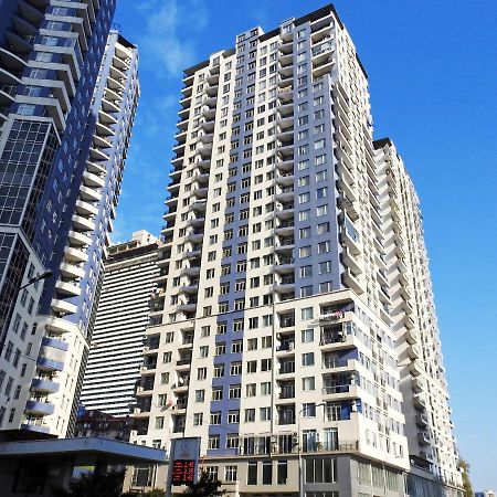 Real Palace Apartment Батуми Экстерьер фото