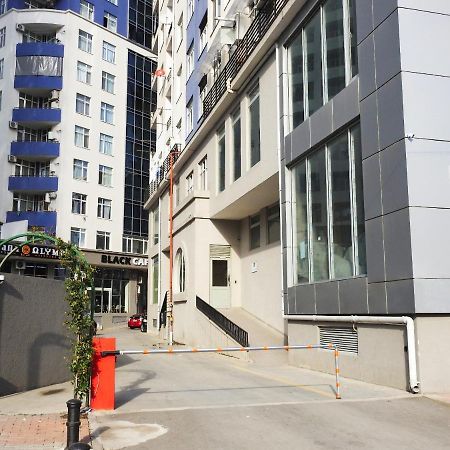 Real Palace Apartment Батуми Экстерьер фото