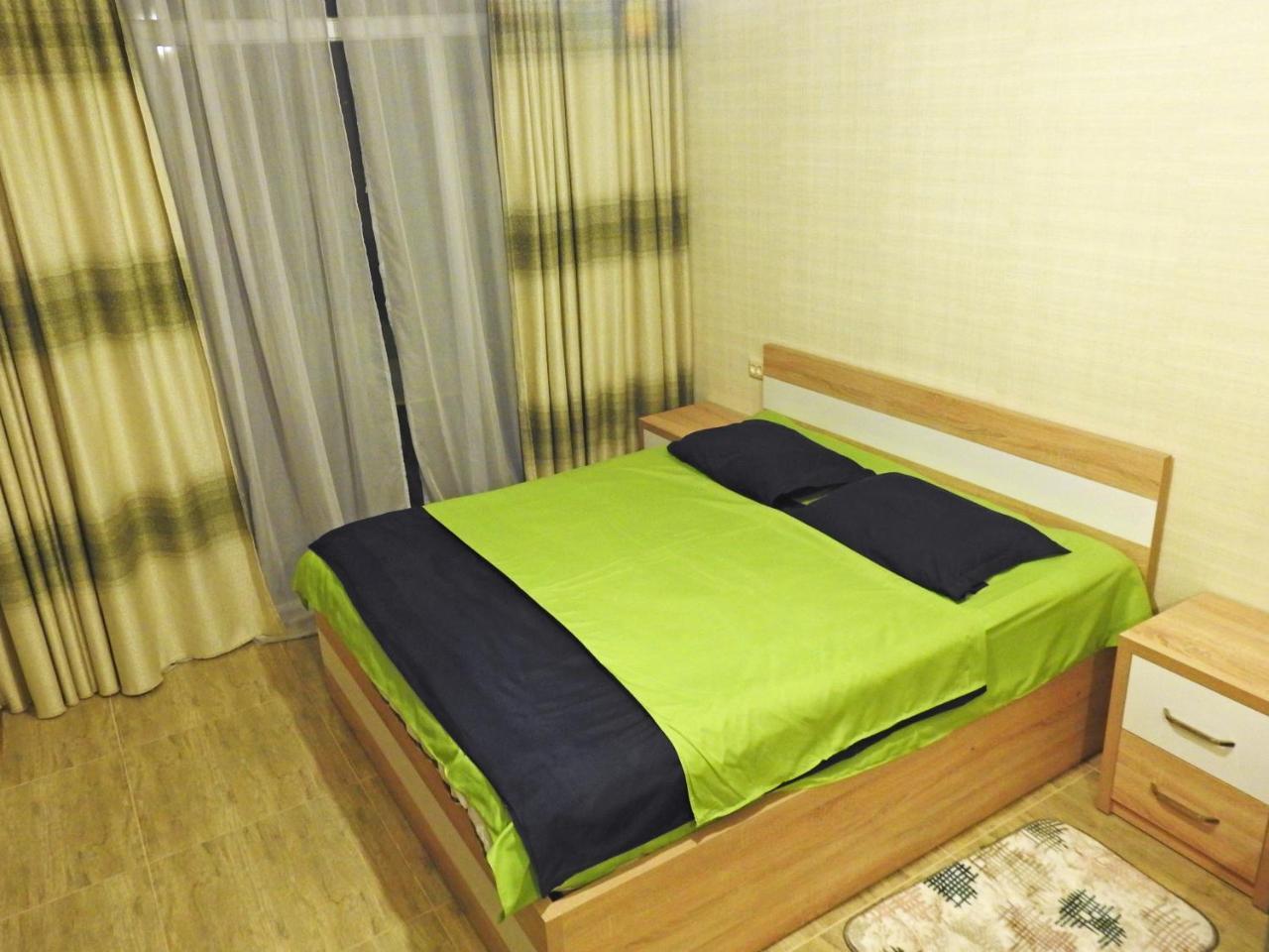 Real Palace Apartment Батуми Экстерьер фото
