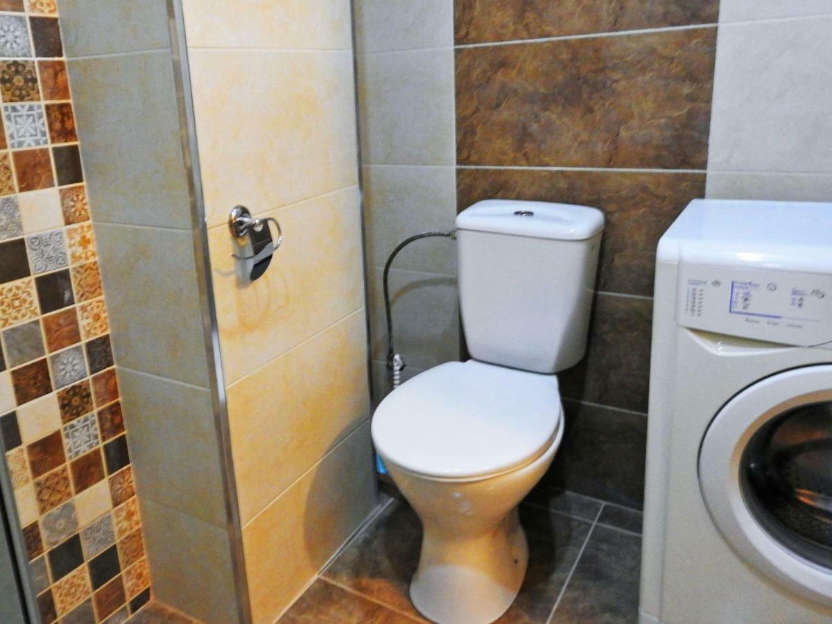 Real Palace Apartment Батуми Экстерьер фото